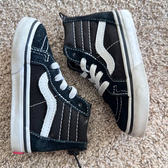 Vans Sk8-Hi Black Skate Side Zip Sneaker - Toddler 5.5 - Picture 3 of 8